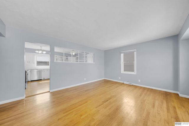 13959 Weir Street, Omaha, NE 68137