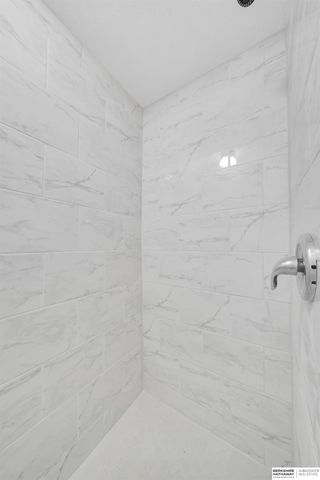 13959 Weir Street, Omaha, NE 68137