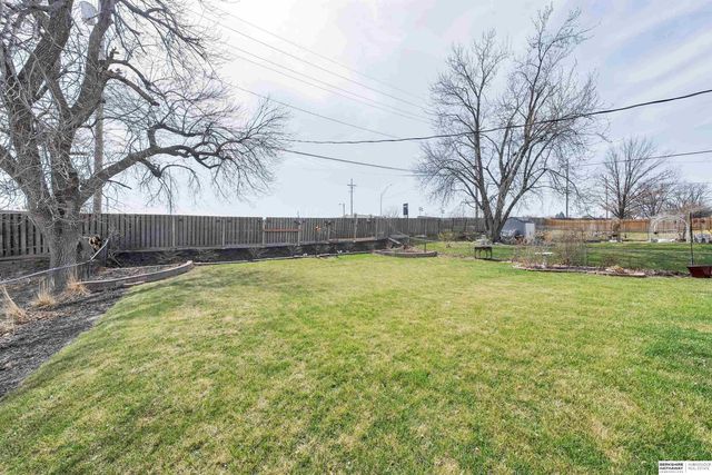 13959 Weir Street, Omaha, NE 68137