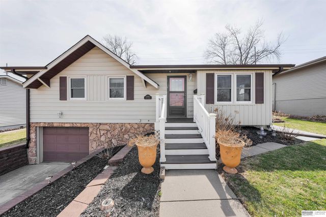 13959 Weir Street, Omaha, NE 68137