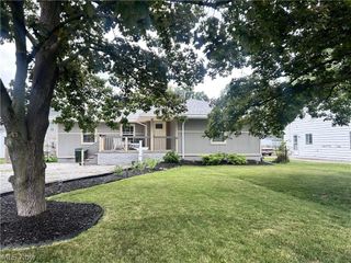 758 E 348th Street, Eastlake, OH 44095