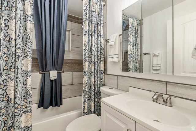 4870 S SOUTHRIDGE DR, Taylorsville, UT 84129