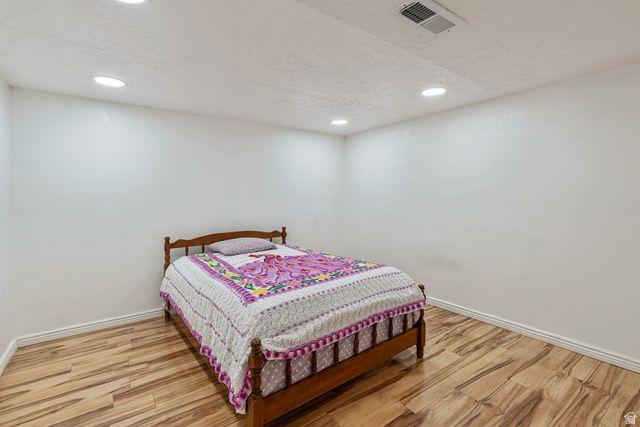 4870 S SOUTHRIDGE DR, Taylorsville, UT 84129