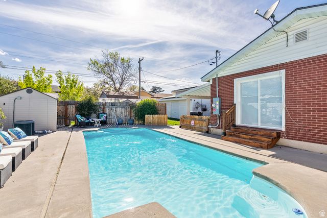 4870 S SOUTHRIDGE DR, Taylorsville, UT 84129