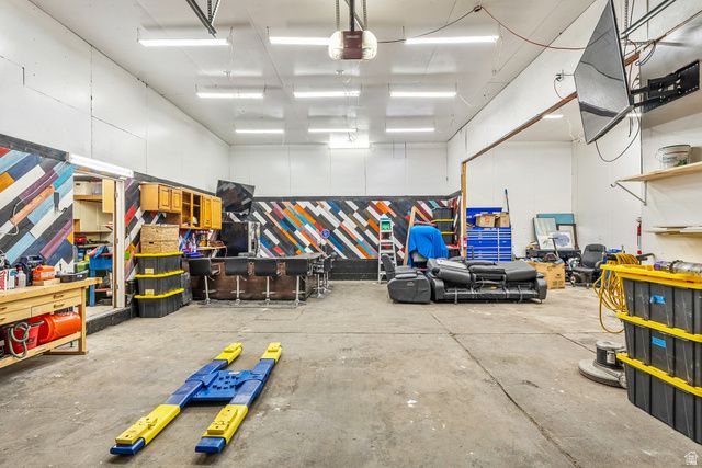 4870 S SOUTHRIDGE DR, Taylorsville, UT 84129