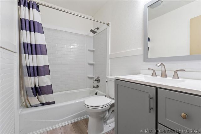 1900 W Gary Street, Broken Arrow, OK 74012