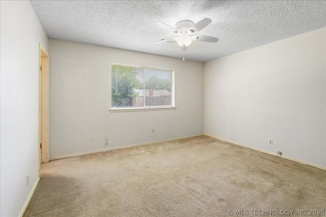 1900 W Gary Street, Broken Arrow, OK 74012