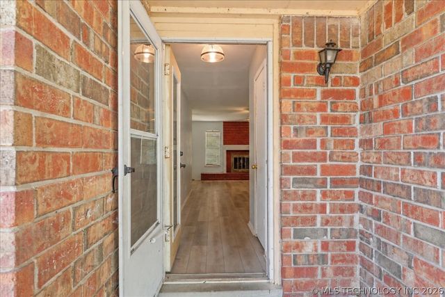 1900 W Gary Street, Broken Arrow, OK 74012
