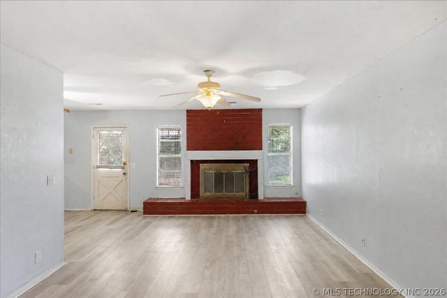 1900 W Gary Street, Broken Arrow, OK 74012