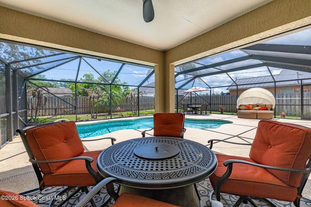 121 Nadell Avenue NW, Palm Bay, FL 32907