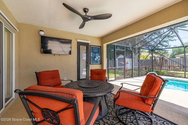 121 Nadell Avenue NW, Palm Bay, FL 32907
