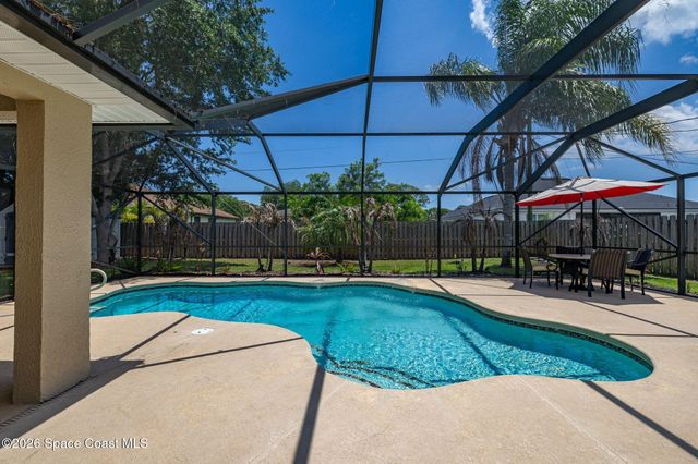 121 Nadell Avenue NW, Palm Bay, FL 32907