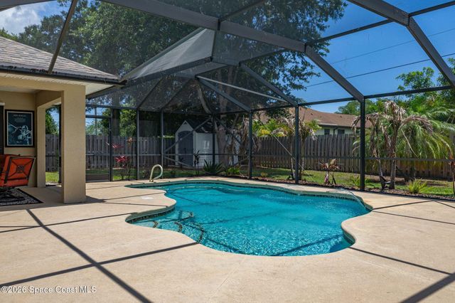 121 Nadell Avenue NW, Palm Bay, FL 32907