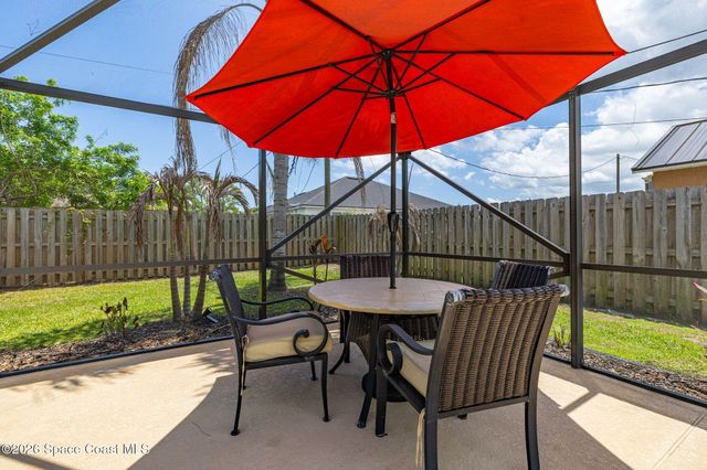 121 Nadell Avenue NW, Palm Bay, FL 32907