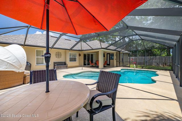 121 Nadell Avenue NW, Palm Bay, FL 32907
