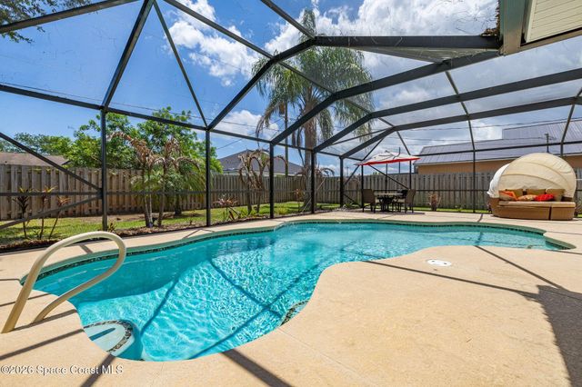 121 Nadell Avenue NW, Palm Bay, FL 32907