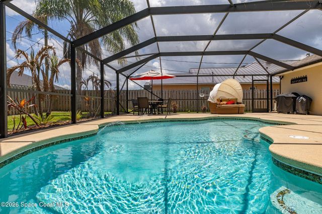 121 Nadell Avenue NW, Palm Bay, FL 32907