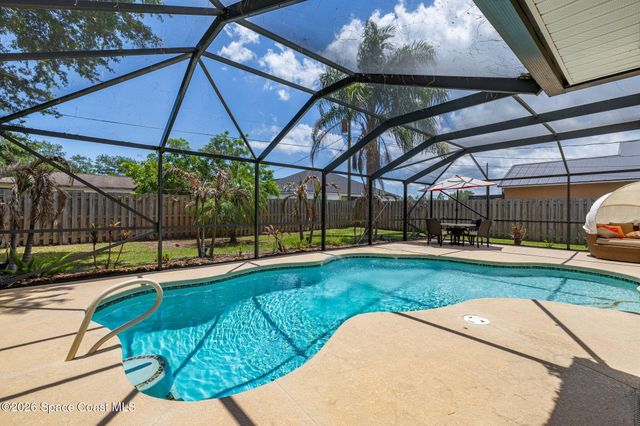 121 Nadell Avenue NW, Palm Bay, FL 32907