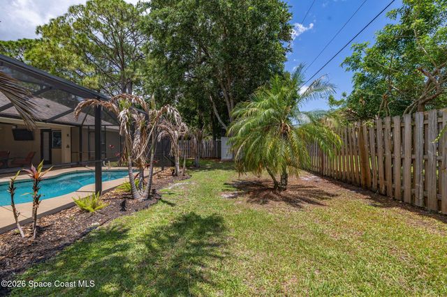 121 Nadell Avenue NW, Palm Bay, FL 32907