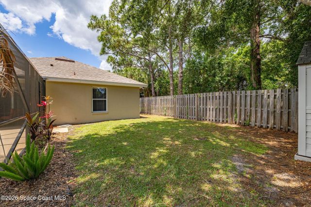 121 Nadell Avenue NW, Palm Bay, FL 32907