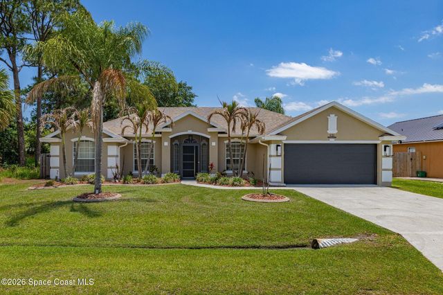 121 Nadell Avenue NW, Palm Bay, FL 32907