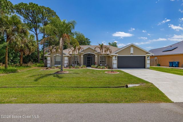 121 Nadell Avenue NW, Palm Bay, FL 32907