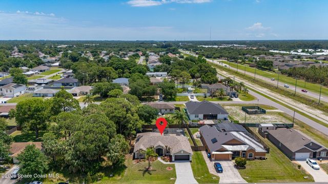 121 Nadell Avenue NW, Palm Bay, FL 32907