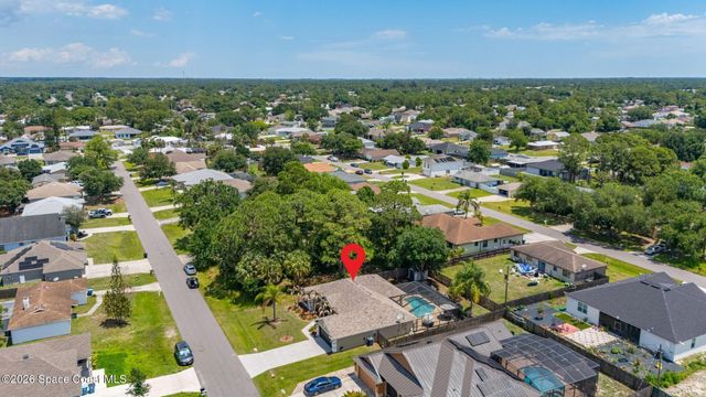 121 Nadell Avenue NW, Palm Bay, FL 32907