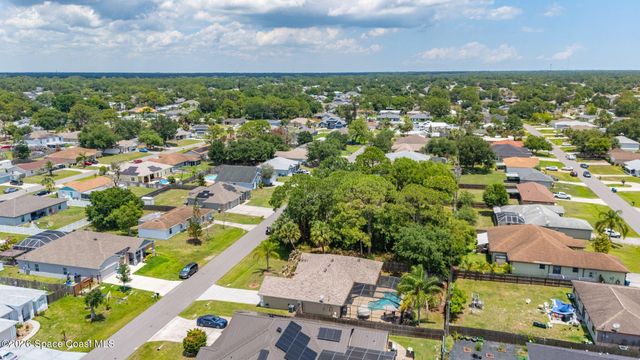 121 Nadell Avenue NW, Palm Bay, FL 32907