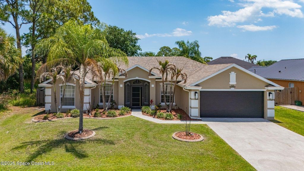 121 Nadell Avenue NW, Palm Bay, FL 32907