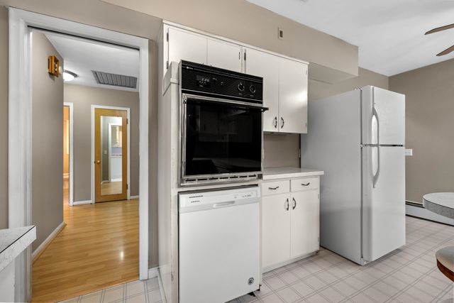 437 20th St NW, Minot, ND 58703