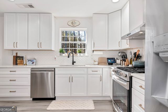 3285 Bridgeshaw Drive, Cumming, GA 30028