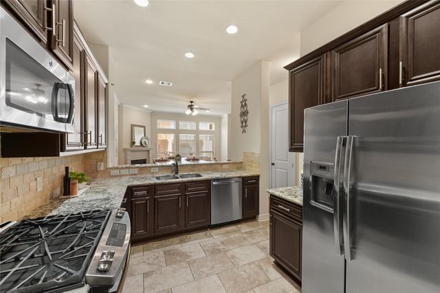 26 W Oaks Drive, Houston, TX 77058