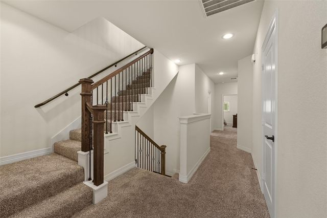 26 W Oaks Drive, Houston, TX 77058