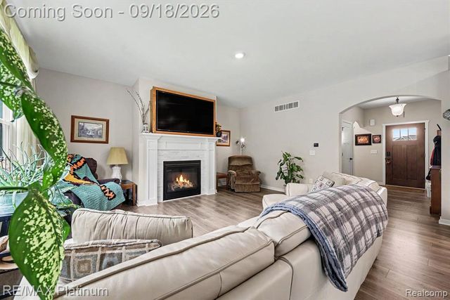 235 Barnsley Drive, Howell, MI 48843