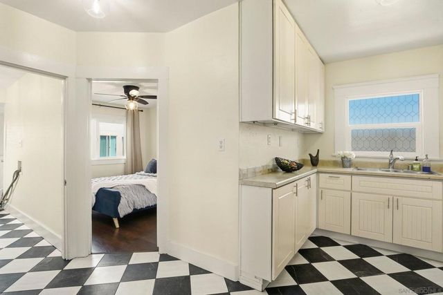 4044 Cherokee Ave, San Diego, CA 92104