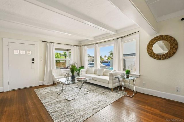 4044 Cherokee Ave, San Diego, CA 92104