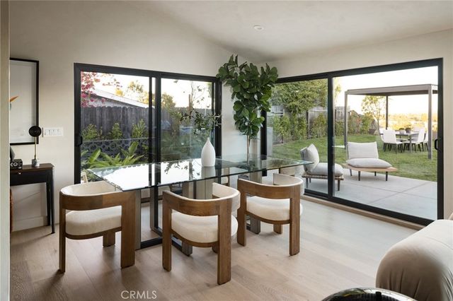 5746 McDonie Avenue, Woodland Hills, CA 91367