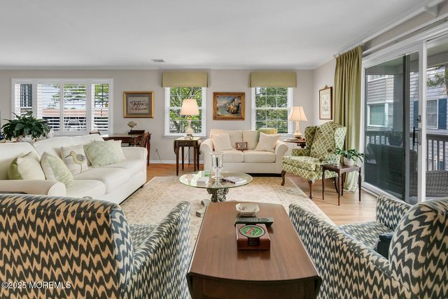 93 Bay Point Harbour, Point Pleasant, NJ 08742