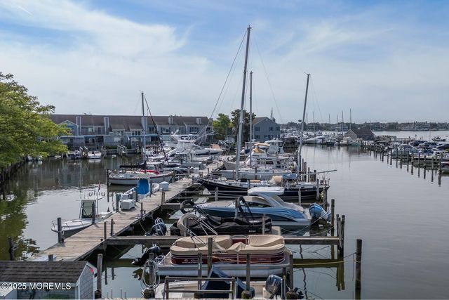 93 Bay Point Harbour, Point Pleasant, NJ 08742