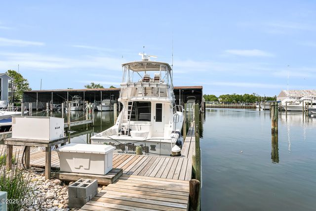 93 Bay Point Harbour, Point Pleasant, NJ 08742