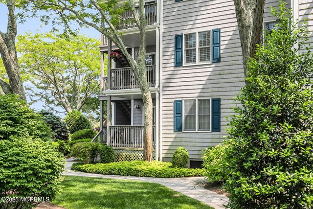 93 Bay Point Harbour, Point Pleasant, NJ 08742