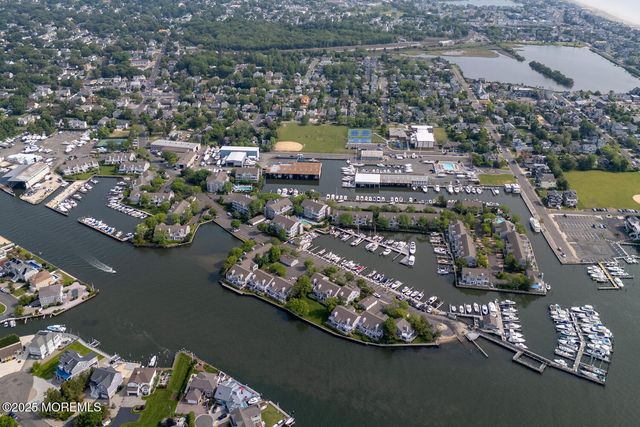93 Bay Point Harbour, Point Pleasant, NJ 08742