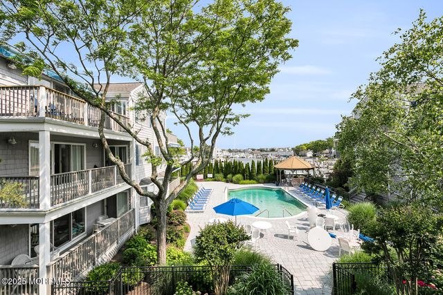 93 Bay Point Harbour, Point Pleasant, NJ 08742