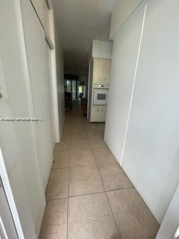 6580 Santona Street A39, Coral Gables, FL 33146
