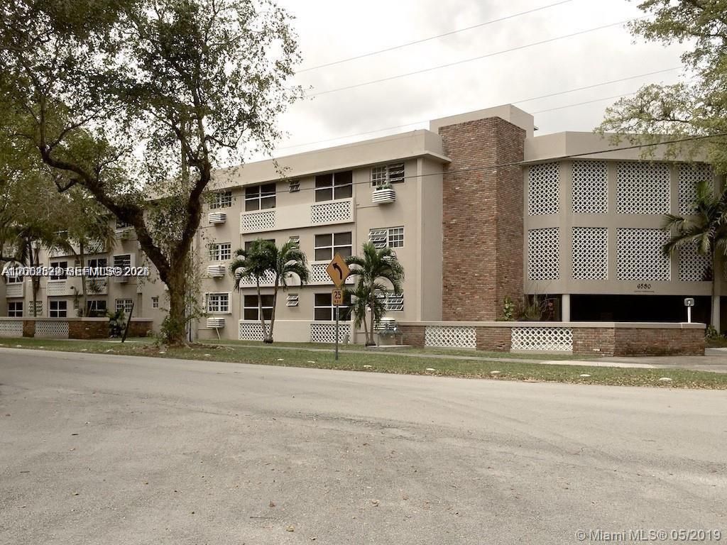 6580 Santona Street A39, Coral Gables, FL 33146