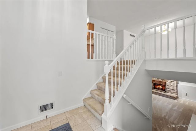 960 Independence Avenue, St. Charles, IL 60174
