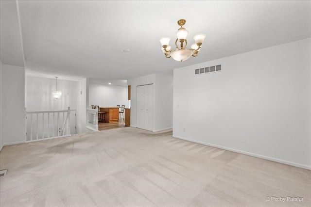 960 Independence Avenue, St. Charles, IL 60174