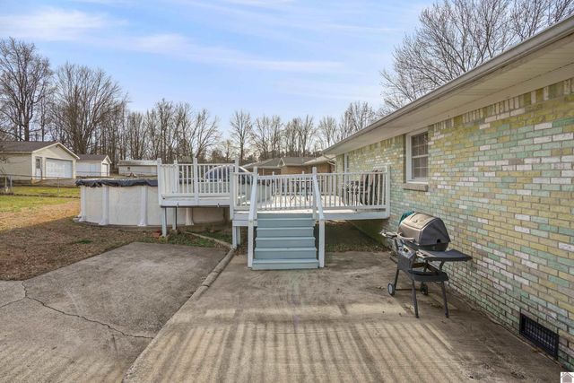325 Longview Drive, Paducah, KY 42001
