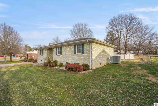 325 Longview Drive, Paducah, KY 42001